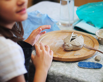 clay-ladybird-girl-in-foreground